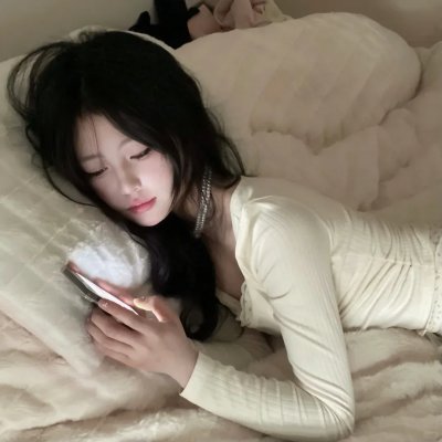蜜桃女孩